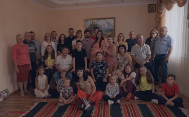 FOTO, VIDEO // ÎNTREAGA FAMILIE a Irinei Rimes, în videoclipul piesei „Acasă”, filmat la Izvoare, Florești