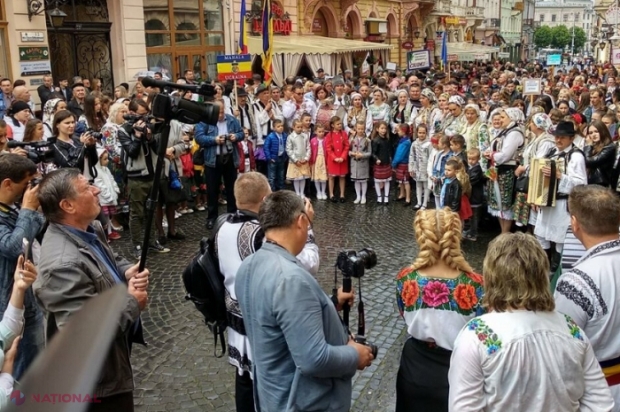 Comunitatea românească din Ucraina cere Kievului să renunțe definitiv la sintagma de „limbă moldovenească”, urmând modelul Republicii Moldova