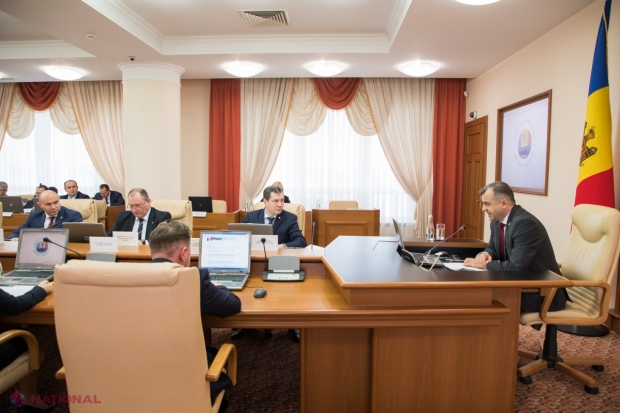 DOC // S-a aflat cine a propus COTROVERSATUL articol 7.2 din Acordul de împrumut cu Rusia. Moscova era gata să dea cele 200 de milioane de euro într-o singură tranșă, dar guvernarea a cerut 100 de milioane în plină campanie prezidențială