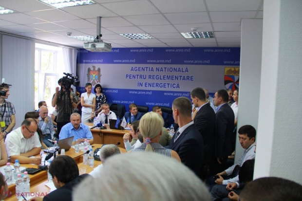 Scumpirea energiei electrice și a gazelor a fost SUSPENDATĂ