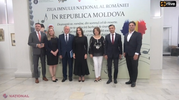 VIDEO // Ziua IMNULUI național al României, marcată în R. Moldova, la inițiativa DRRM. Mai multe personalități s-au reunit în incinta Muzeului Național de Istorie a Moldovei, pentru a cinsti imnul „Deşteaptă-te, române!”