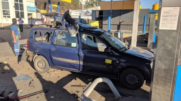 FOTO // Un taxi a EXPLODAT într-o benzinărie din Chișinău, în timp ce-și făcea plinul: Încă trei mașini avariate