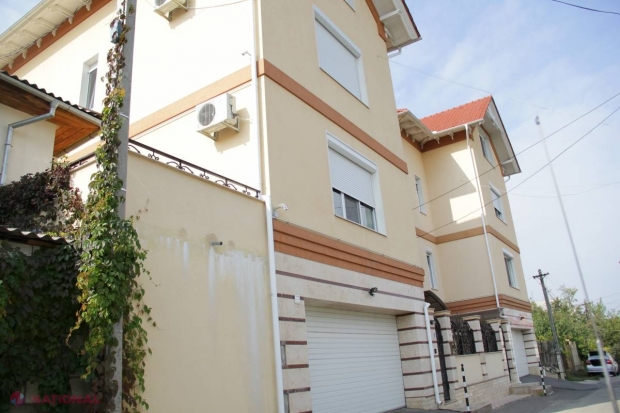 Foto // Cadou GENEROS pentru comuniștii Reidman și Domenti de la Primăria Chișinău