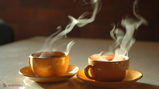 UTIL // Cât de DĂUNĂTOR este ceaiul FIERBINTE: Contribuie la apariția CANCERULUI
