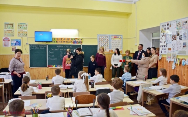 FOTO // Copiii REFUGIAȚILOR ucraineni frecventează ȘCOLILE din Orhei: „Sunt recunoscătoare pentru faptul că băiatul meu va frecventa școala și va fi implicat în activitățile extrașcolare”