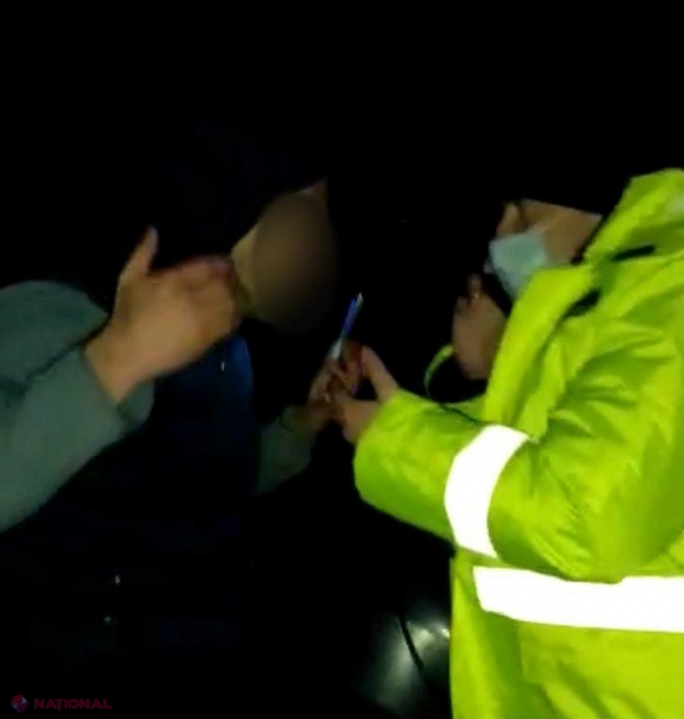 Soroca: Un polițist, LOVIT cu PUMNUL în față de un pasager supărat că a fost oprit în trafic