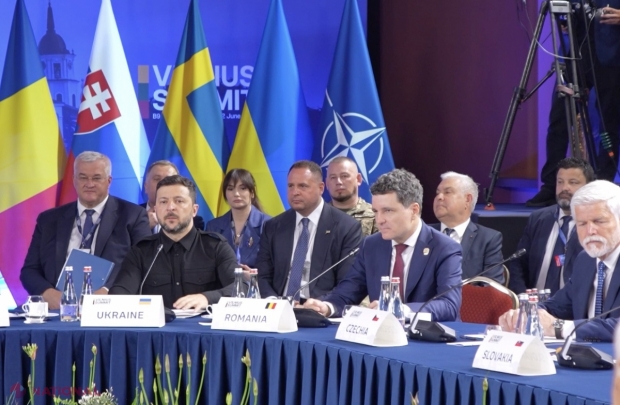 Preşedintele Ucrainei Volodimir Zelenski l-a invitat pe Nicuşor Dan la Kiev: România este foarte importantă