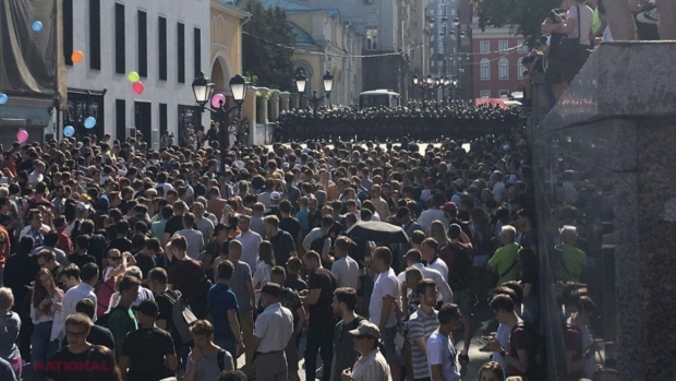 Studiu: Protestele nonviolente sunt mult mai eficiente decât mişcările violente în ceea ce priveşte RĂSTURNAREA REGIMURILOR autoritare