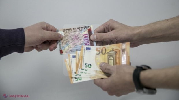 Mita pentru obținerea PERMISULUI de conducere a ajuns la 1 300 de euro la Cahul. Cine a solicitat acești bani și ce pedeapsă riscă