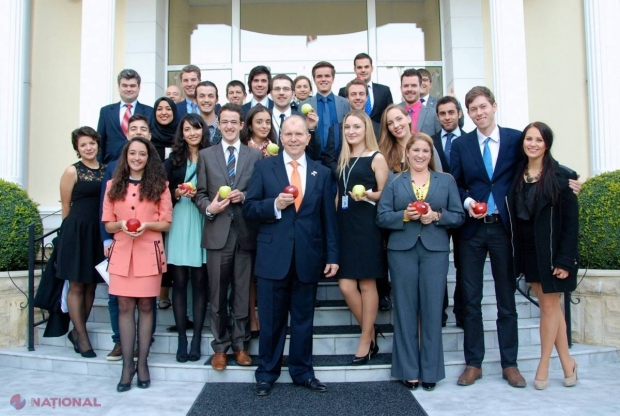 Gestul PRIETENESC, făcut de Ambasadorul SUA în R. Moldova