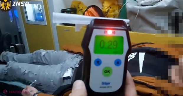 VIDEO // Chișinău: Un taximetrist beat s-a tamponat într-un copac, în timp ce încerca să fugă de Poliție