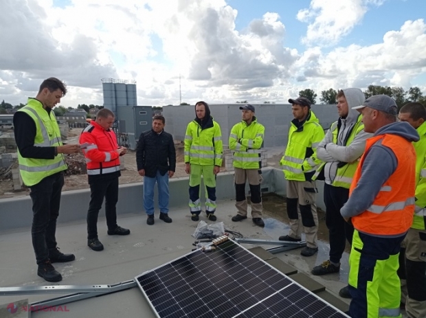 PREMIERĂ // Instalatori de sisteme fotovoltaice solare: Zece cetățeni ai R. Moldova din diaspora au susținut examenul de certificare a competențelor profesionale pe șantierul unei companii din Belgia