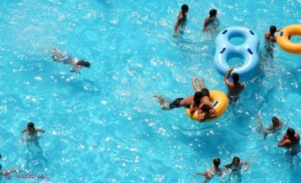 ATENŢIE când mergeţi la piscină! CLORUL din apă vă poate îmbolnăvi 