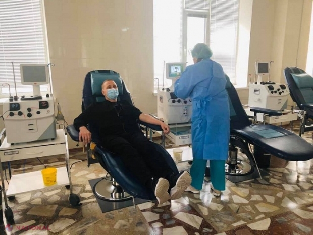 Primul DONATOR de plasmă din R. Moldova este un medic tratat de COVID-19: „Va salva cel puțin trei pacienți”