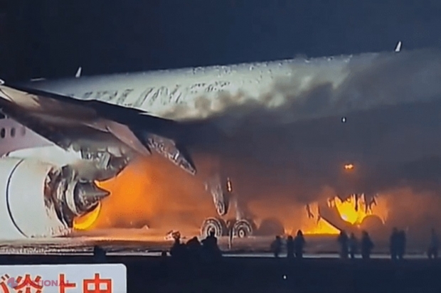 VIDEO // Un avion de pasageri al Japan Airlines, în flăcări pe aeroportul Haneda din Tokyo. S-a ciocnit cu o aeronavă a Gărzii de Coastă. Cinci morți 