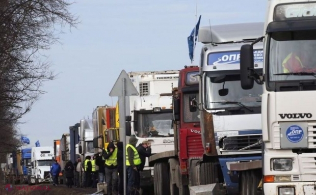 Cinci inspectori ANTA și un operator auto, REȚINUȚI de ofițerii anticorupție: Câți bani ar fi luat de la fiecare camion de mare tonaj