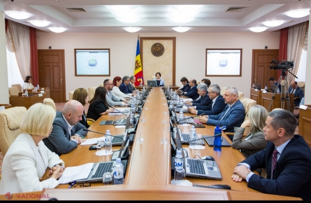 Câte 1 500 de lei pentru pensionarii cu venituri lunare mai mici de 5 000 de lei şi alocații majorarea pentru copii, de la 1 octombrie: Noi măsuri de protecție socială, aprobate de Guvern