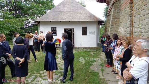 Scrisori pe care şi le-au trimis Mihai Eminescu şi Veronica Micle, publicate în PREMIERĂ, la 133 de ani de la moartea marelui poet român