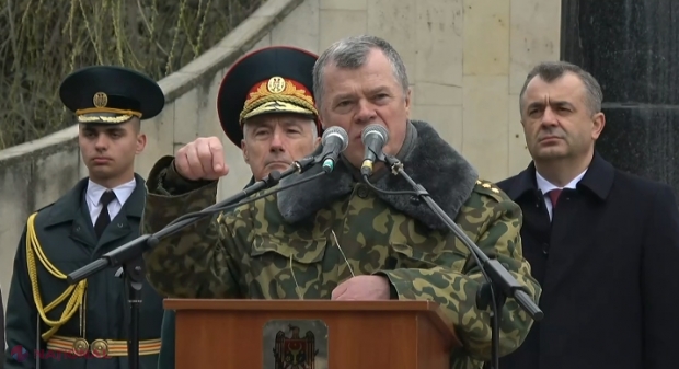 VIDEO // În timp ce sute de veterani PROTESTEAZĂ la Guvern, alții aduc LAUDE premierului Ion Chicu la monumentul „Maica Îndurerată” 