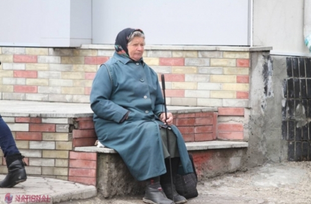 Decizia cu privire la acordarea a câte 600 de lei pensionarilor din R. Moldova în ajun de sărbători, aprobată de guvernare în doar PATRU zile