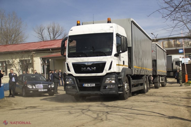 FOTO Primele camioane cu AJUTOARE din România au trecut Prutul: „Sângele apă nu se face”