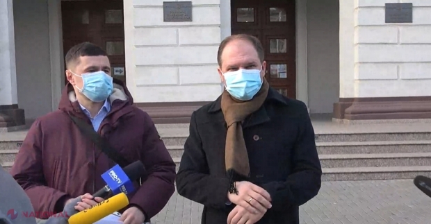 Ion Ceban își caută ÎNLOCUITOR de la PAS? Primarul crede că doar el lucrează și vrea să-i învețe pe guvernanți cum se administrează Chișinăul. „Să mai scuture un pic pantalonii, cămășuicile de 1 000 de euro, să le îmbibe cu miros de teren…”