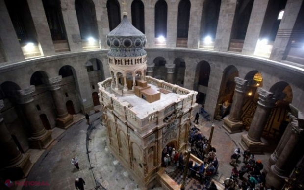 VIDEO // Fenomene misterioase la mormântul lui Iisus Hristos 