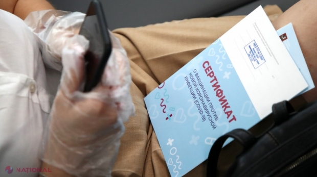 În Rusia a apărut piața neagră a certificatelor false de vaccinare. Cât costă și ce metode folosesc rușii pentru a scăpa de vaccin