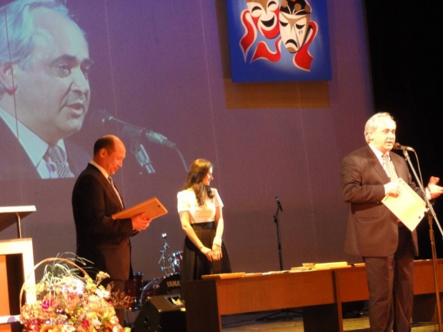 O Gală a actorilor, de teatru şi din politică