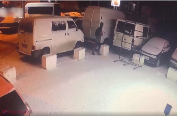 VIDEO // Trei copii au DETERIORAT 35 de mașini parcate în Chișinău timp de zece zile: Prejudicii de zeci de mii de lei