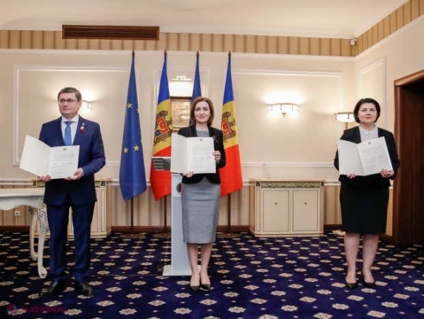 VIDEO // PAS ISTORIC la Chișinău: Președinta Maia Sandu, premierul Natalia Gavrilița și spicherul Igor Grosu au SEMNAT cererea de ADERARE a R. Moldova la Uniunea Europeană