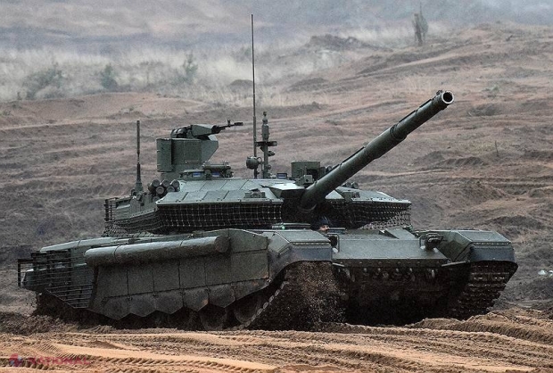 VIDEO // Cel mai modern TANC al rușilor, care a fost proiectat să reziste la bombardamente, făcut praf de armata ucraineană. Sistemul Stugna-P a distrus un T-90M