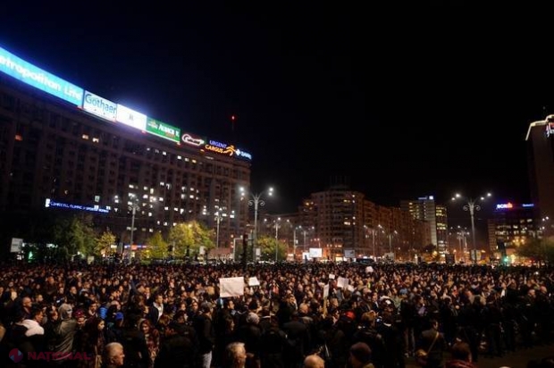 COLECTIV // PROTEST la București. Mii de persoane cer DEMISIA lui Ponta