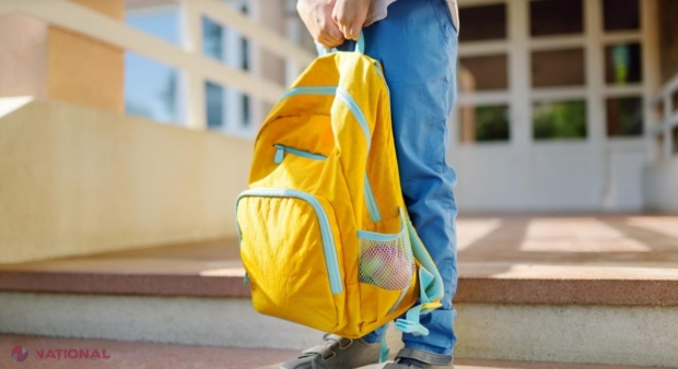 Un copil de 11 ani a reușit să fure peste 6 000 de euro dintr-un magazin. Plecase cu mai mulți bani, dar i-a scăpat din ghiozdan