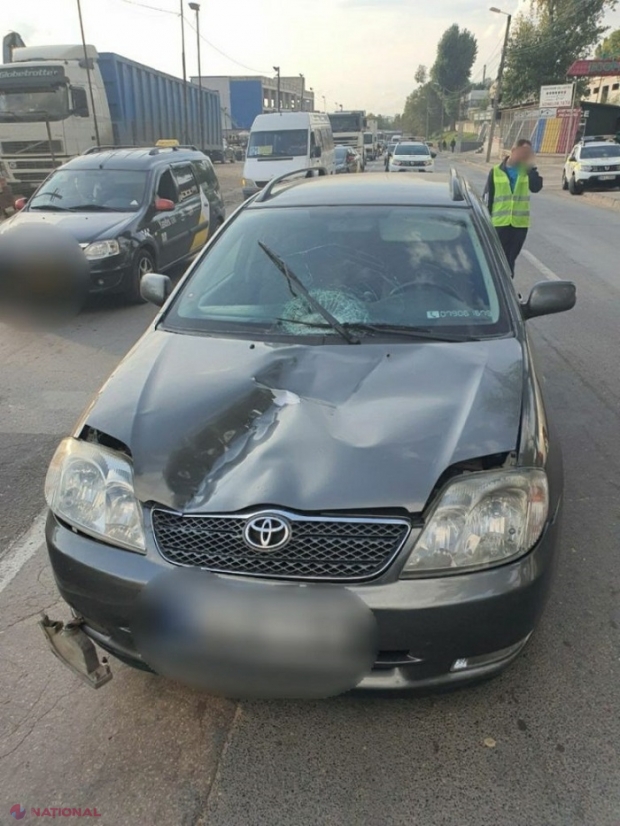 Pieton lovit de un automobil în Chișinău. A murit în ambulanță