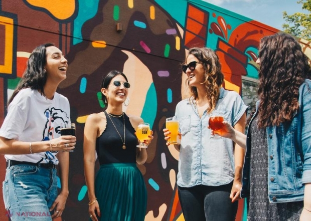 Spania renunța la obligativitatea portului măştilor de protecţie în aer liber