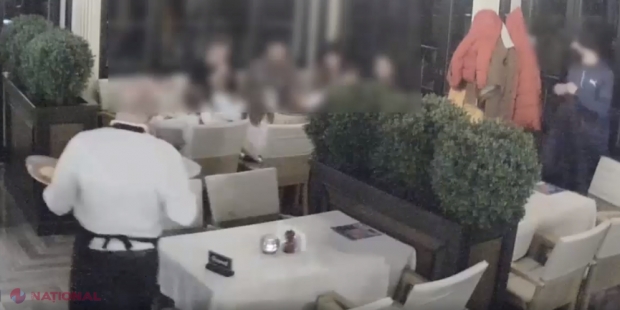 VIDEO // Femeie jefuită de mii de lei într-un local din Chișinău: Momentul în care un individ îi sustrage portmoneul 