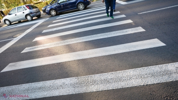 Ucisă pe trecerea de PIETONI. O femeie de 50 de ani a fost spulberată de un automobil când traversa regulamentar strada