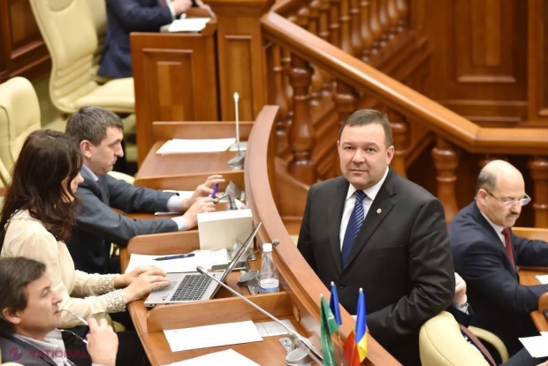 Reflecţiile unui deputat pe ultimă sută de metri a campaniei electorale. Cum poate fi oprit Dodon