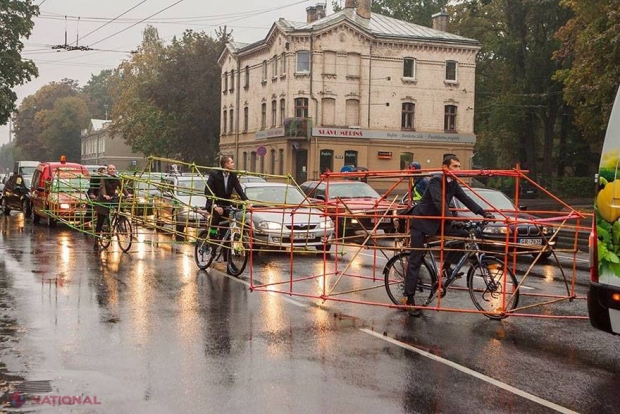 FOTO // Protest INGENIOS, organizat de BICICLIȘTI