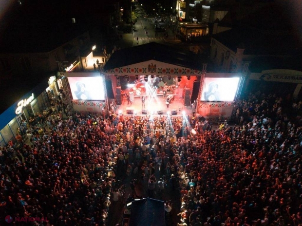 FOTO // Cum a fost sărbătorită Ziua Independenței la Orhei. Jasmin și Carla's Dreams au încins atmosfera
