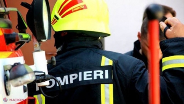 Incendiu la Căușeni: Proprietarul apartamentului în care au izbucnit flăcările a fost scos în stare de inconștiență și la scurt timp a decedat