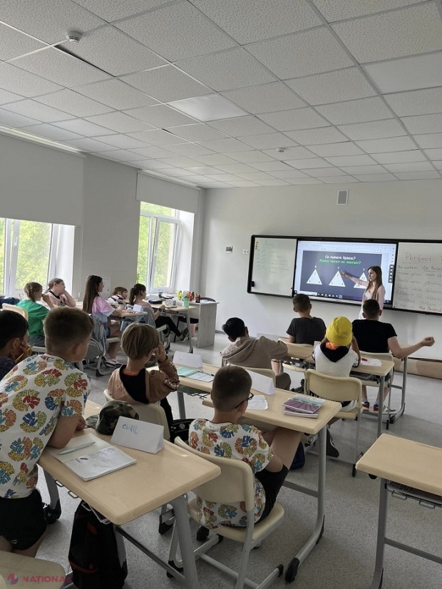 Modificări la Codul educației: Tinerii specialiști din sistemul educațional vor beneficia de indemnizații majorate