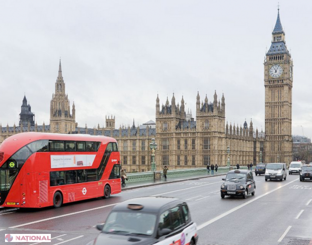 Se caută trei sute de șoferi cu cetățenie română care să lucreze în Londra. Salarii de 2700 de euro