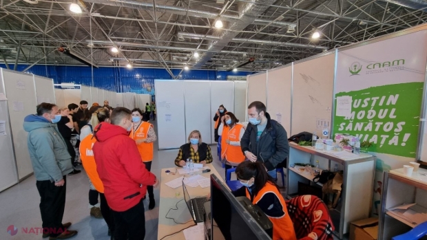Centrul de la „Moldexpo”, care găzduiește refugiați ucraineni, aproape de a epuiza capacitatea maximă: Peste 400 de persoane, inclusiv zeci de copii, cazați aici