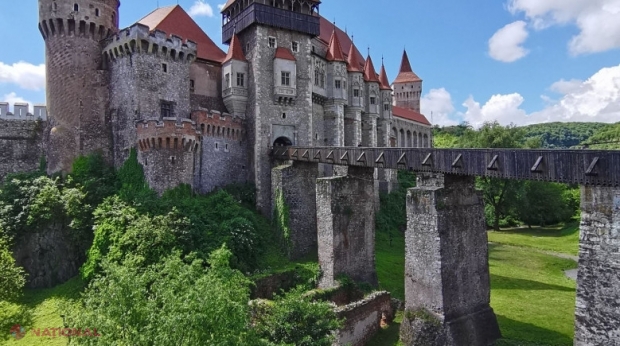 Povestea castelului din România pentru care „se bat” regizorii de la Hollywood. În jurul lui va fi acum construit și un sat medieval