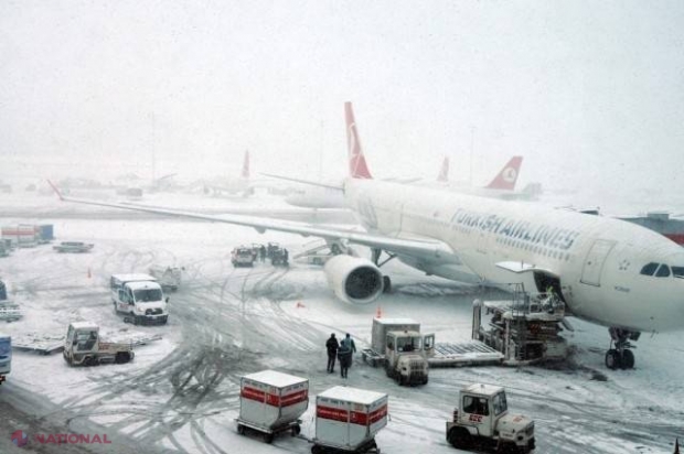 Sute de curse aeriene, ANULATE din cauza ninsorilor