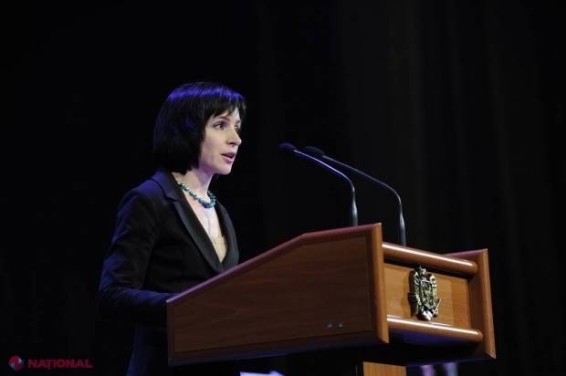 Maia Sandu începe COLECTAREA SEMNĂTURILOR pentru înregistrarea PARTIDULUI. Cum poți deveni membru PAS