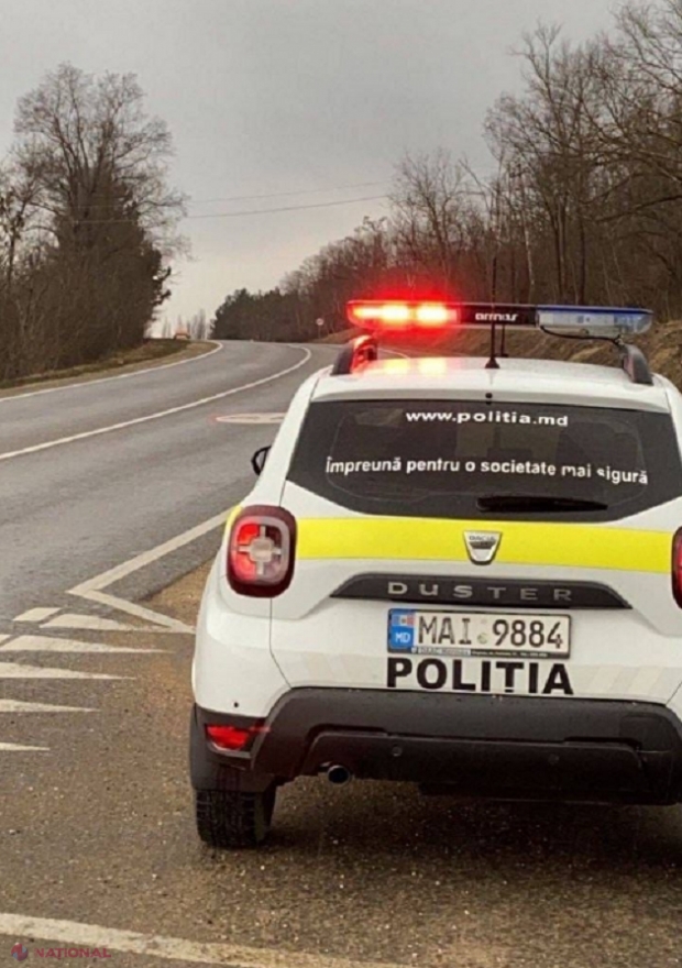 Zeci de șoferi din R. Moldova au rămas FĂRĂ permise de conducere weekendul trecut: Câți conducători auto au fost sancționați pentru că vorbeau la telefon sau nu aveau centura cuplată în timpul șofatului