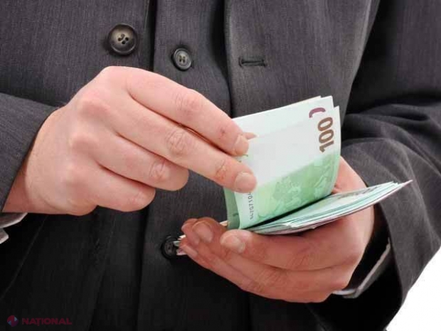 În ŞASE LUNI puteţi avea un SALARIU de 1 000 de euro pe lună dacă urmaţi aceste RECOMANDĂRI